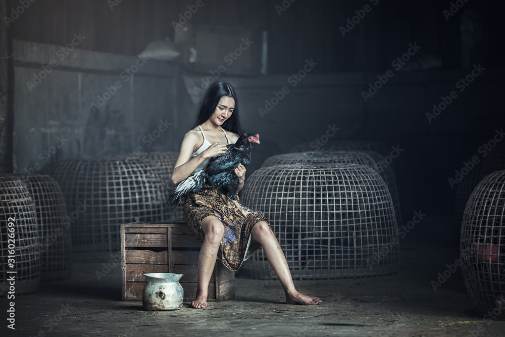 Bí Mật Huấn Luyện Gà Đá Cựa: Chiến Kê Bách Chiến Bách Thắng (Hướng Dẫn Chuyên Sâu)